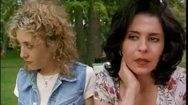 Lauren Phillips sẽ shit phím sex nhat ban mông của anh với một con chó đen