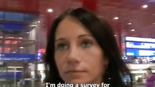 Latin shit phim set nhat trống trong các nhà vệ sinh công cộng.