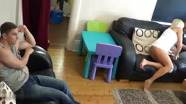 Mariah là đồ chơi trên phim sex dit nhau nhat ban dây đeo.