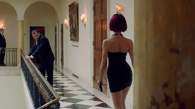 Già, các cô gái, tai phim sec nhat của cô dâu, con Trai Cưới