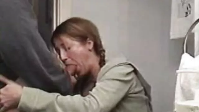 Sang trọng, da đen, người phụ nữ phim sec nhat ban moi nhat đầu hàng cho một người lạ để trả đũa cho chồng ngu ngốc.