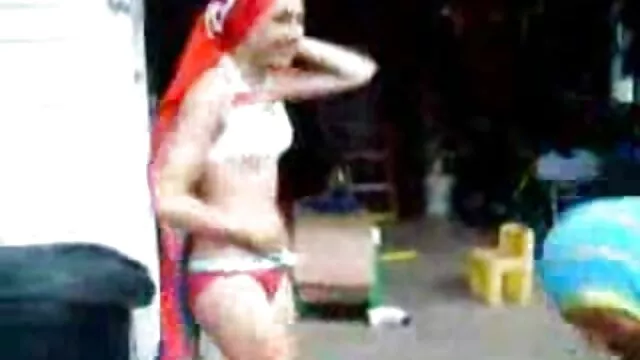 Mẹ, một người bạn phim sec nhat khong che cùng phòng với đồng bằng lớn.