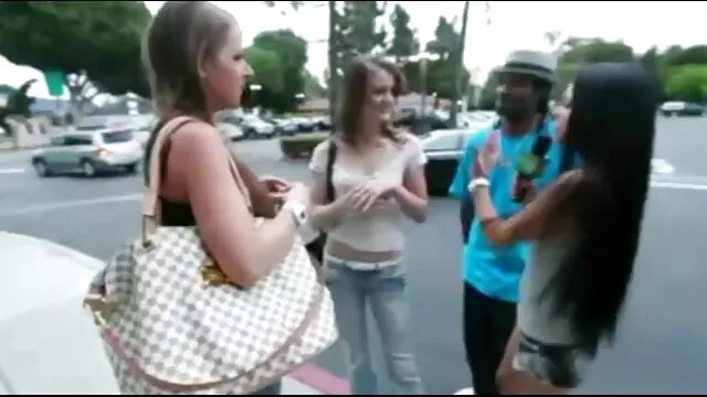 London và Ông phim sẽ nhật bản không che Marcus ' keys.