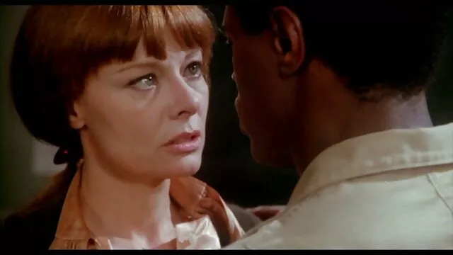 Laceystarr của bà nóng cổ phiếu bằng một con phim xes nhat ban moi nhat gà trống với một con gà.