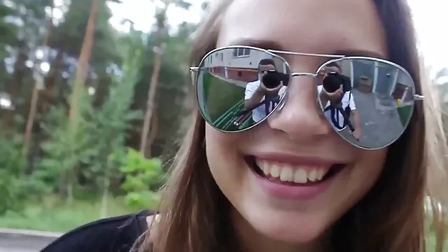 MẸ gõ cô gái cho đến phim sex nhật bản vip khi những con Gà trống lây lan Rooster