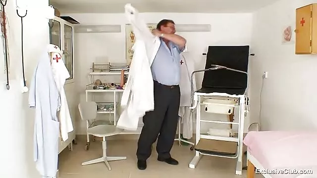 một chàng sex nhat gai xinh babdoll cô băng Thái