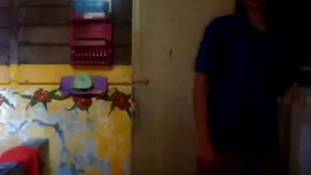 Các nhà báo đồ phim sẽ nhật ban chết tiệt các doanh nhân và khiêu dâm, người mẫu.