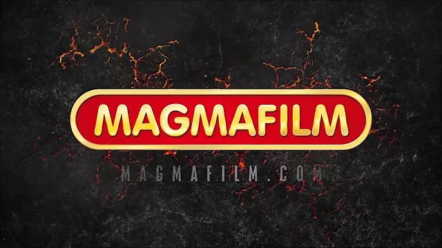 Huynh Taylor cho một ngon miệng sex khong che nhat và sau đó một vú việc với Logan Logu.